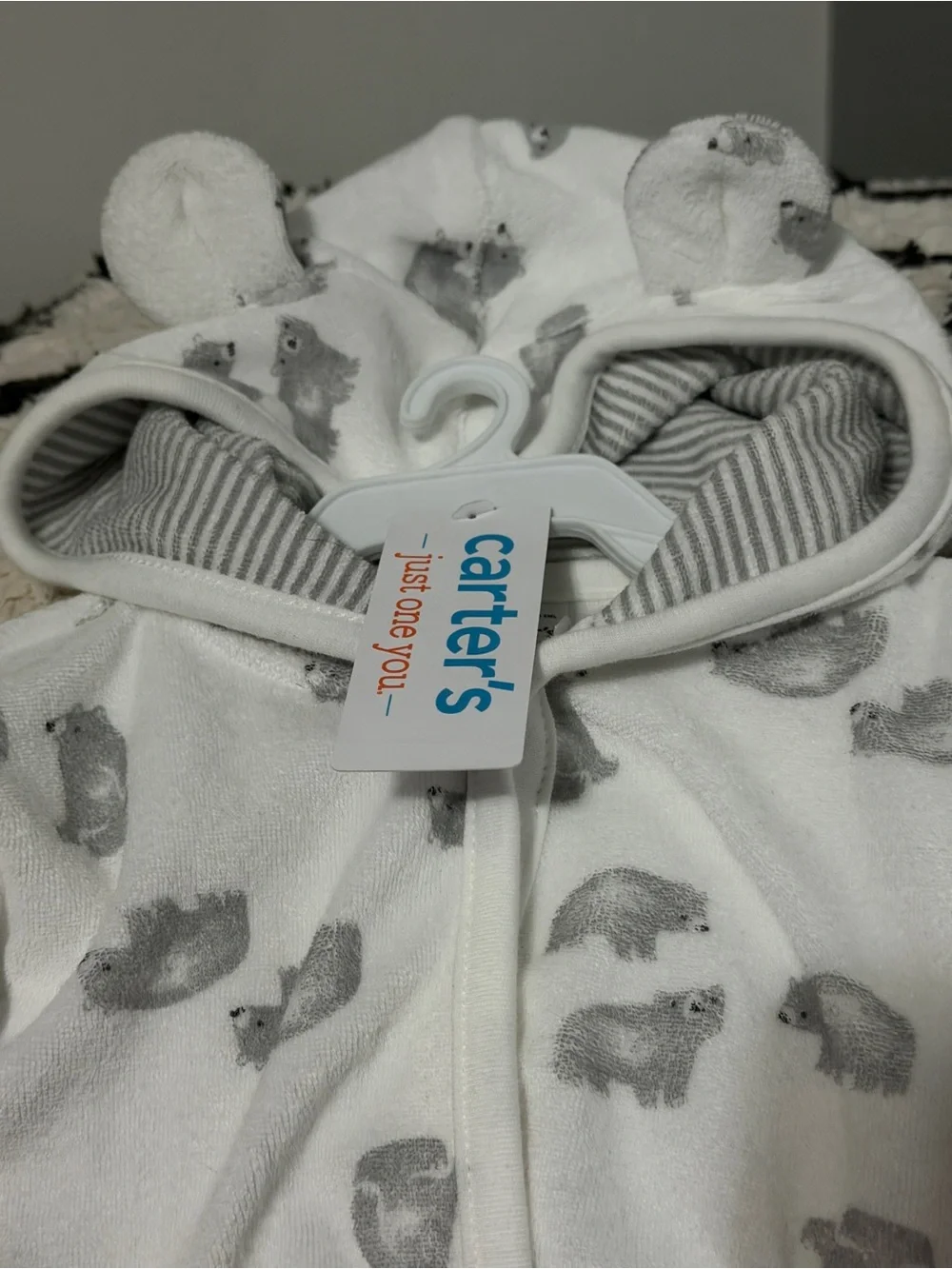 NWT Carter’s Just One You Baby Polar Bear Hooded Plush Robe 0–9 Months